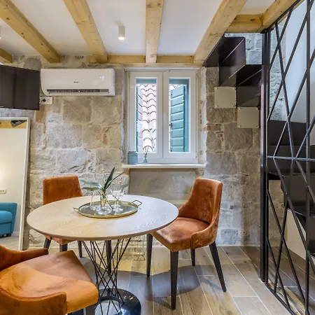 Miara Luxury 4* Σπλιτ