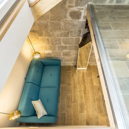 ベッド・アンド・ブレックファスト Miara Luxury 4*