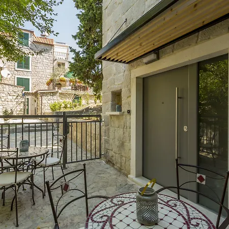 Miara Luxury Bed & Breakfast
