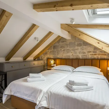Bed & Breakfast Miara Luxury 4*