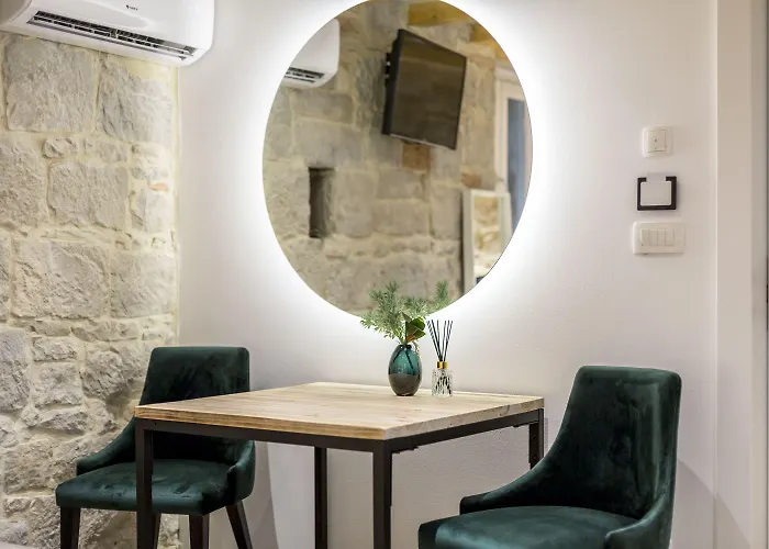 Miara Luxury Bed & Breakfast 4*