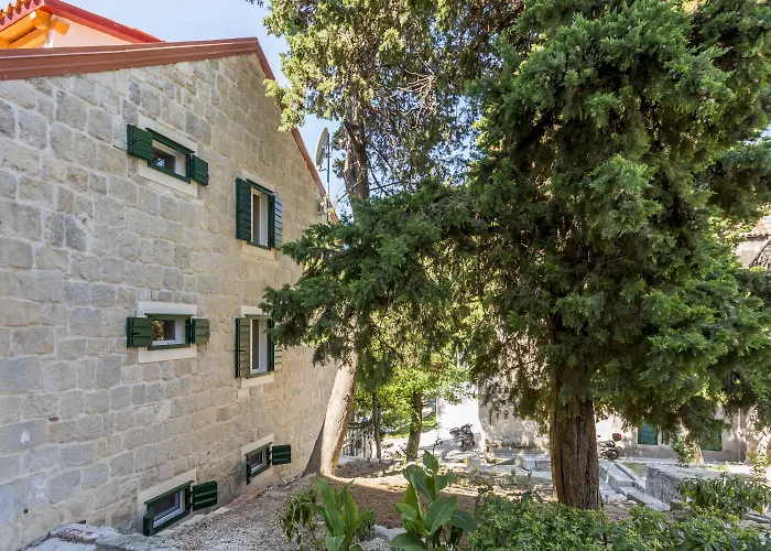 Miara Luxury 4* Split