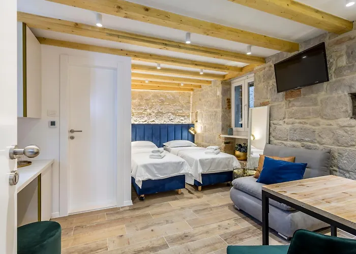 Miara Luxury Bed & Breakfast 4*